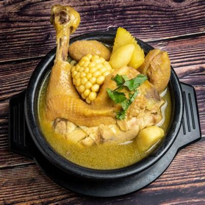   Sancocho de Gallina: Uma Sinfonia Cremosa de Sabores Tradicionais Colombianos e uma Exploração Aromática Inigualável!