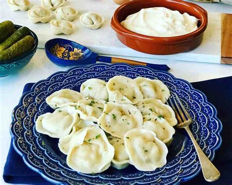  Pelmeni: Uma explosão de sabores em massa e recheio suculento!